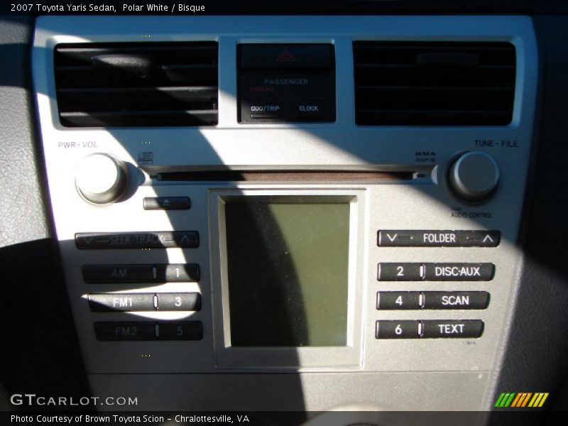 Polar White / Bisque 2007 Toyota Yaris Sedan
