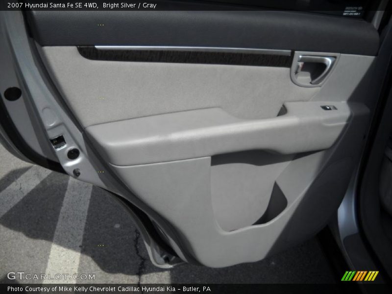 Bright Silver / Gray 2007 Hyundai Santa Fe SE 4WD