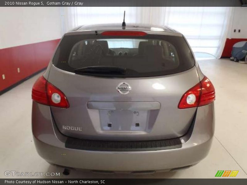 Gotham Gray / Gray 2010 Nissan Rogue S