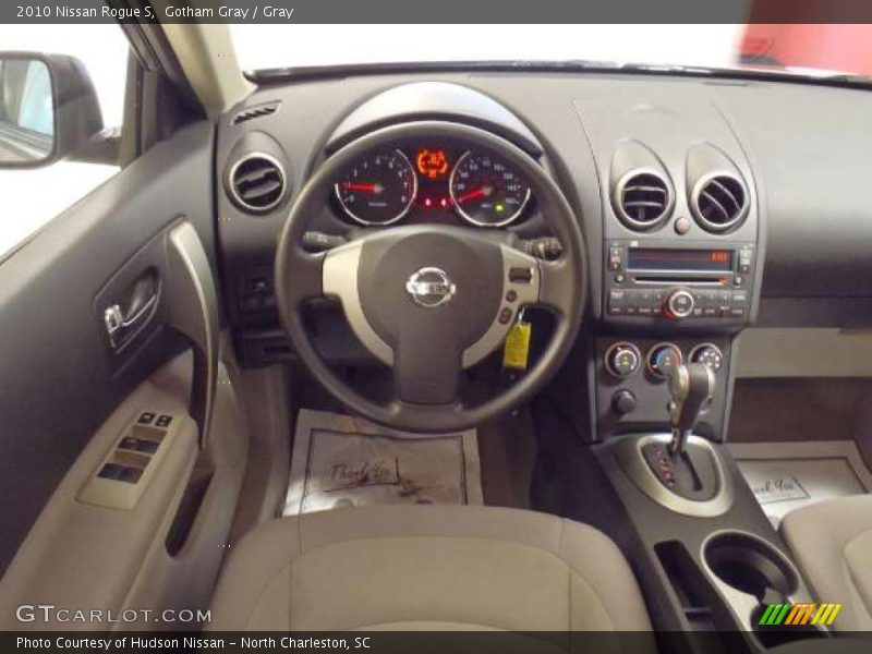 Gotham Gray / Gray 2010 Nissan Rogue S