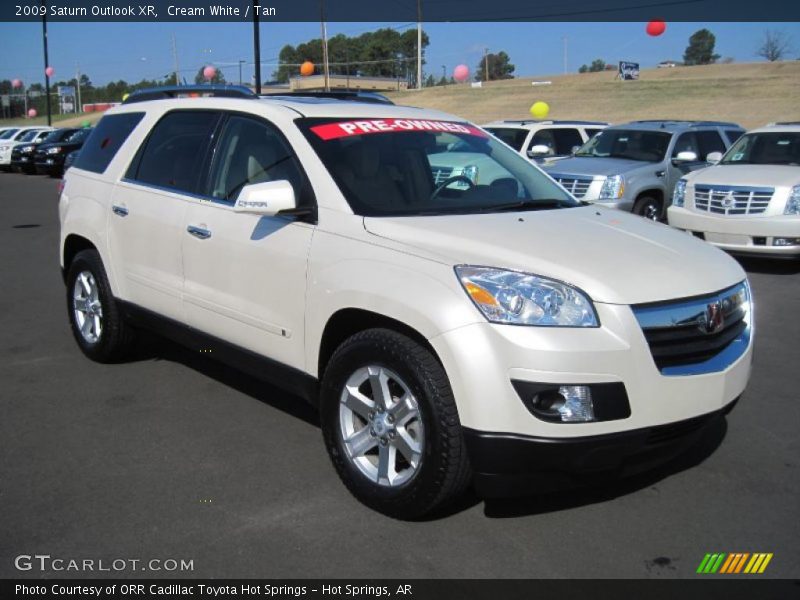 Front 3/4 View of 2009 Outlook XR