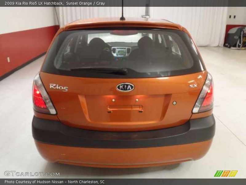 Sunset Orange / Gray 2009 Kia Rio Rio5 LX Hatchback