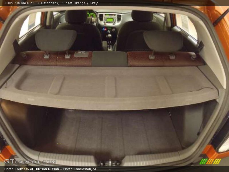  2009 Rio Rio5 LX Hatchback Trunk