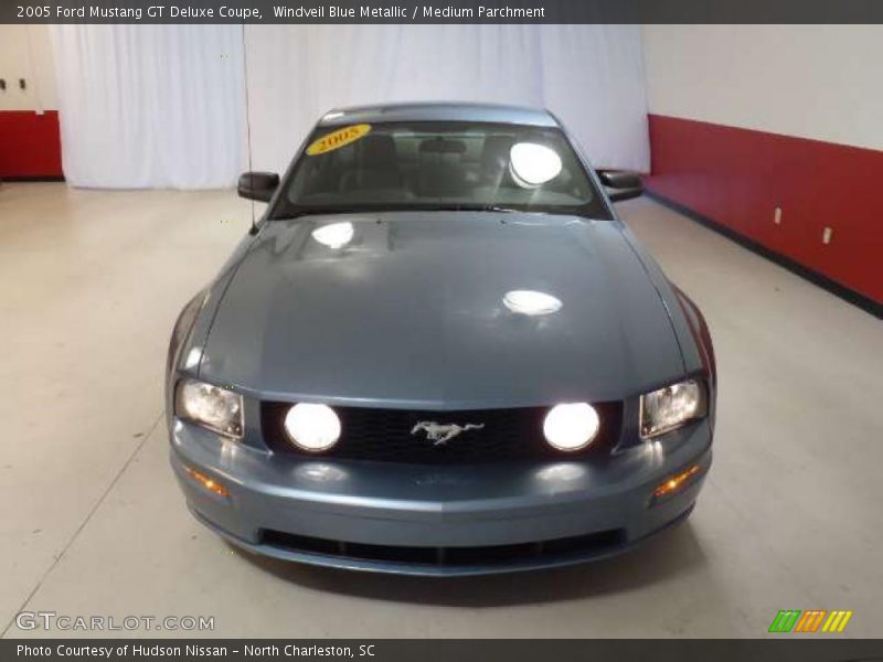 Windveil Blue Metallic / Medium Parchment 2005 Ford Mustang GT Deluxe Coupe