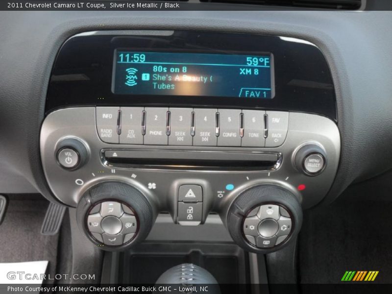 Controls of 2011 Camaro LT Coupe