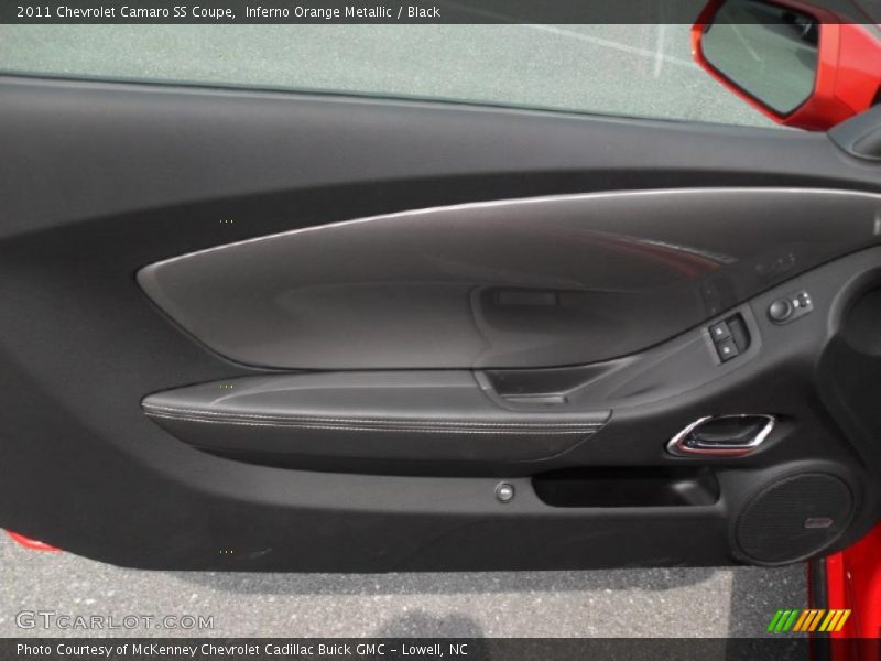 Door Panel of 2011 Camaro SS Coupe