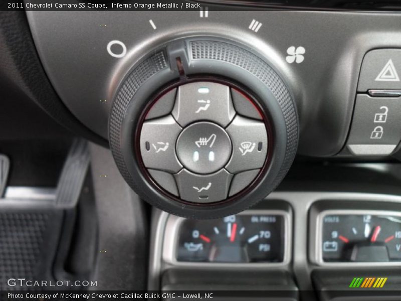 Controls of 2011 Camaro SS Coupe