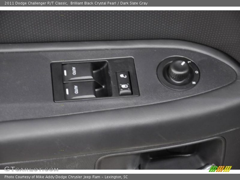 Brilliant Black Crystal Pearl / Dark Slate Gray 2011 Dodge Challenger R/T Classic