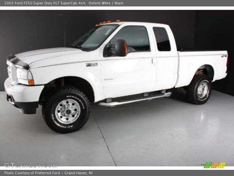 Oxford White / Black 2003 Ford F350 Super Duty XLT SuperCab 4x4