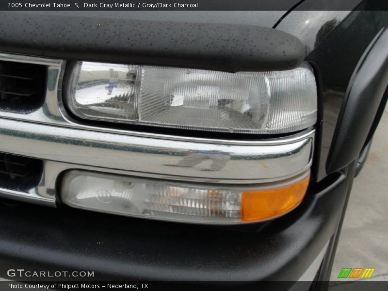Dark Gray Metallic / Gray/Dark Charcoal 2005 Chevrolet Tahoe LS