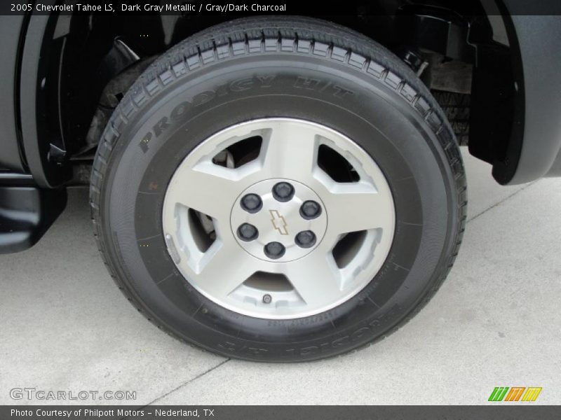 Dark Gray Metallic / Gray/Dark Charcoal 2005 Chevrolet Tahoe LS