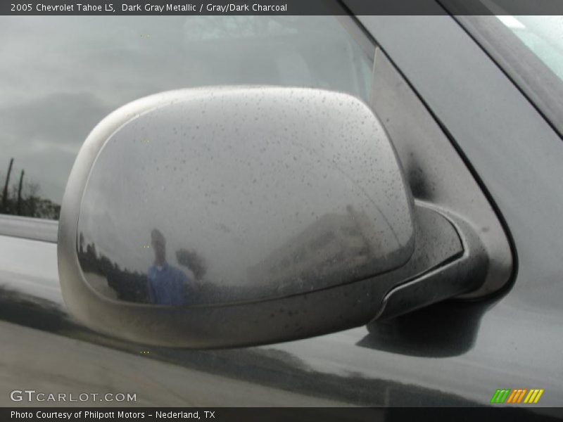 Dark Gray Metallic / Gray/Dark Charcoal 2005 Chevrolet Tahoe LS
