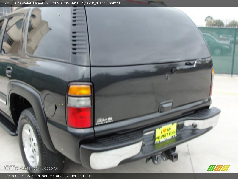 Dark Gray Metallic / Gray/Dark Charcoal 2005 Chevrolet Tahoe LS