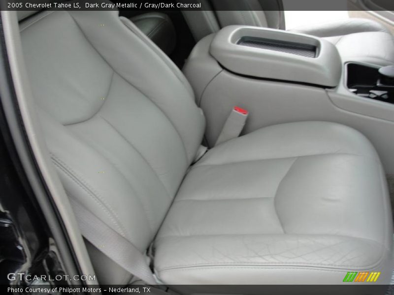 Dark Gray Metallic / Gray/Dark Charcoal 2005 Chevrolet Tahoe LS