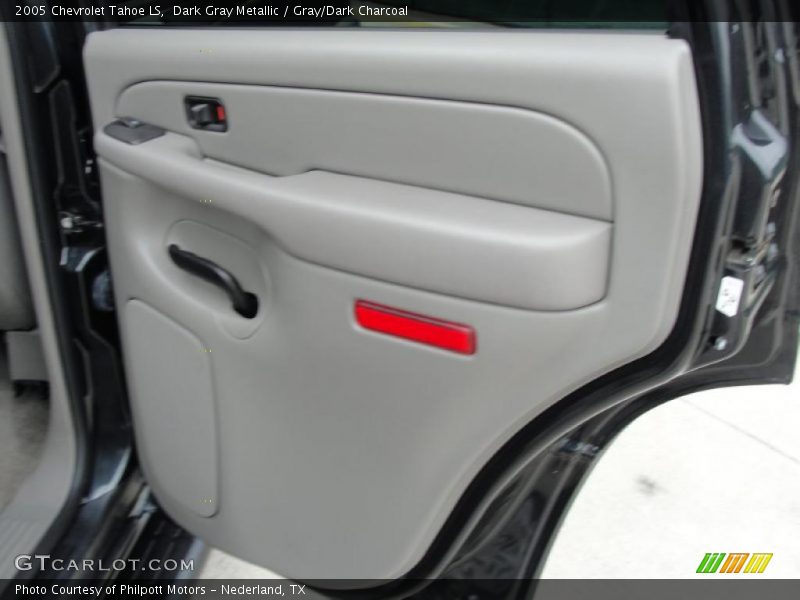 Dark Gray Metallic / Gray/Dark Charcoal 2005 Chevrolet Tahoe LS