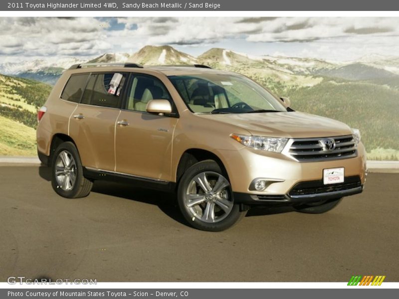 Front 3/4 View of 2011 Highlander Limited 4WD