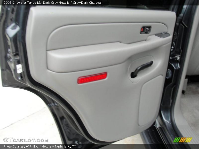 Dark Gray Metallic / Gray/Dark Charcoal 2005 Chevrolet Tahoe LS