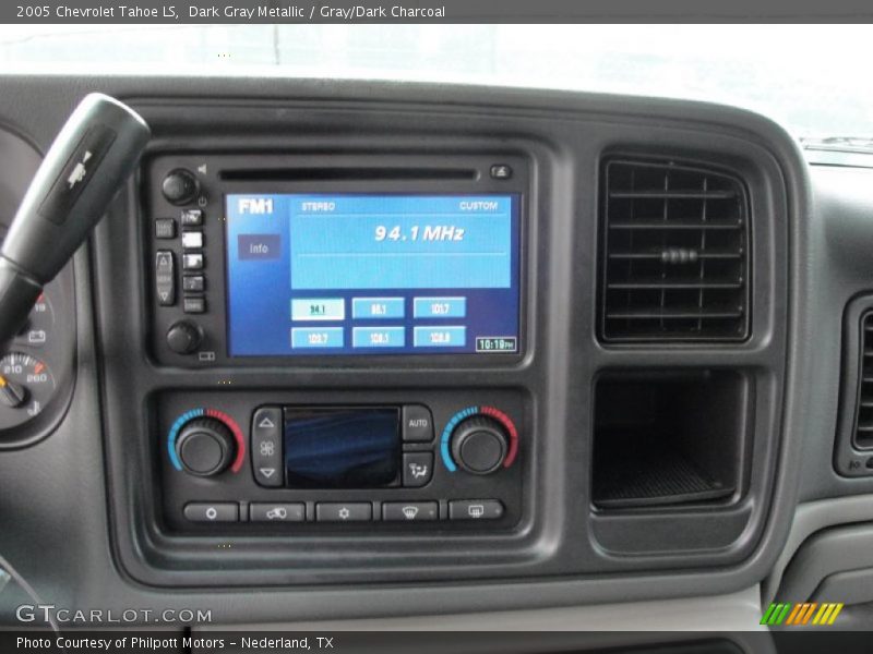 Dark Gray Metallic / Gray/Dark Charcoal 2005 Chevrolet Tahoe LS