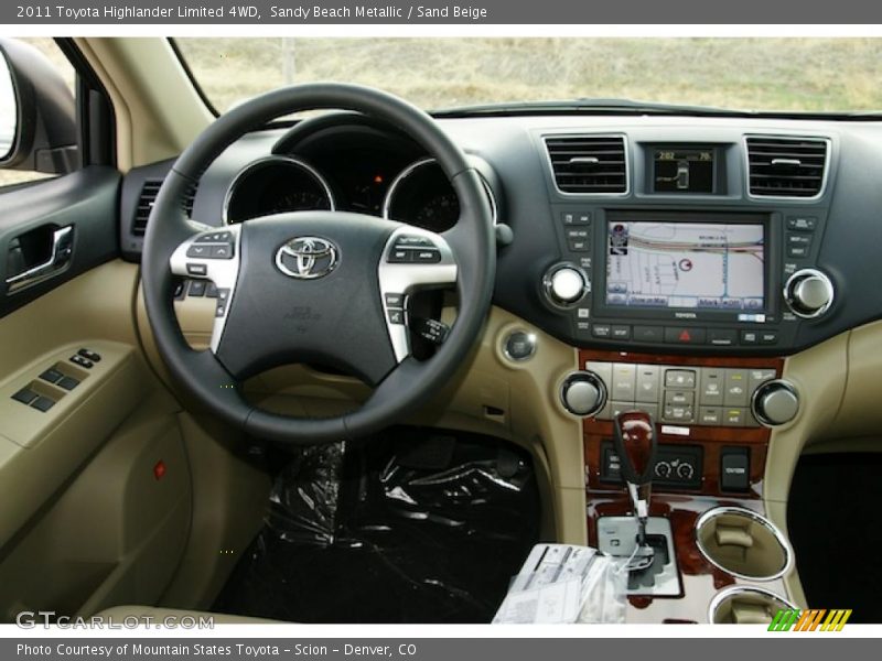 Dashboard of 2011 Highlander Limited 4WD