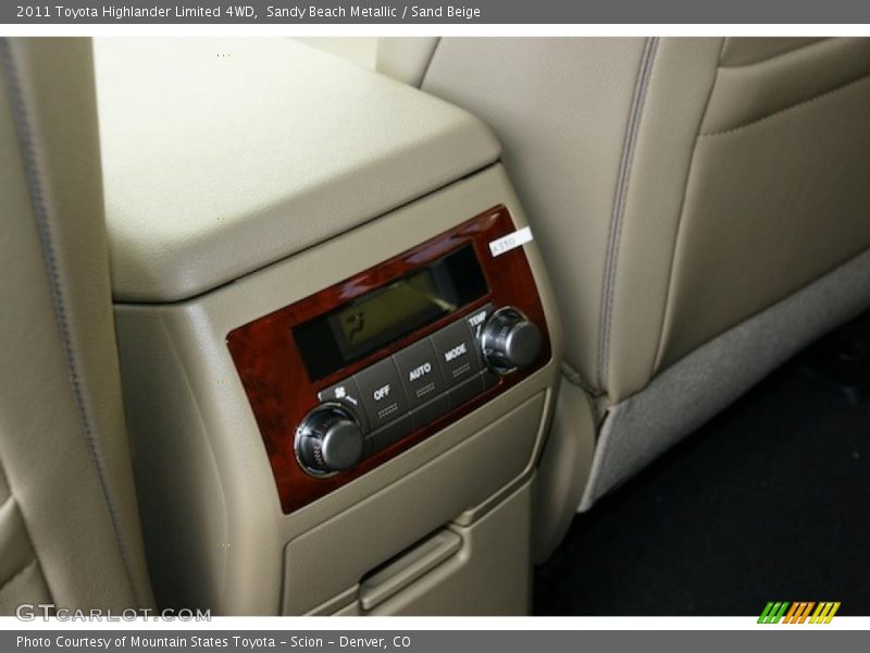 Controls of 2011 Highlander Limited 4WD