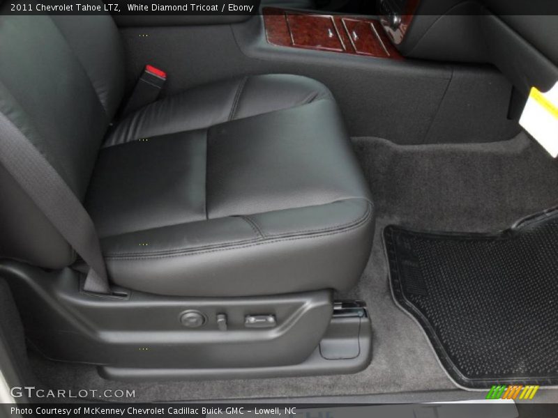 White Diamond Tricoat / Ebony 2011 Chevrolet Tahoe LTZ