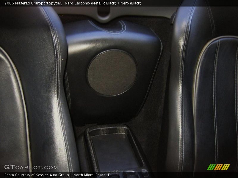 Nero Carbonio (Metallic Black) / Nero (Black) 2006 Maserati GranSport Spyder