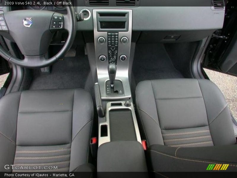  2009 S40 2.4i Off Black Interior