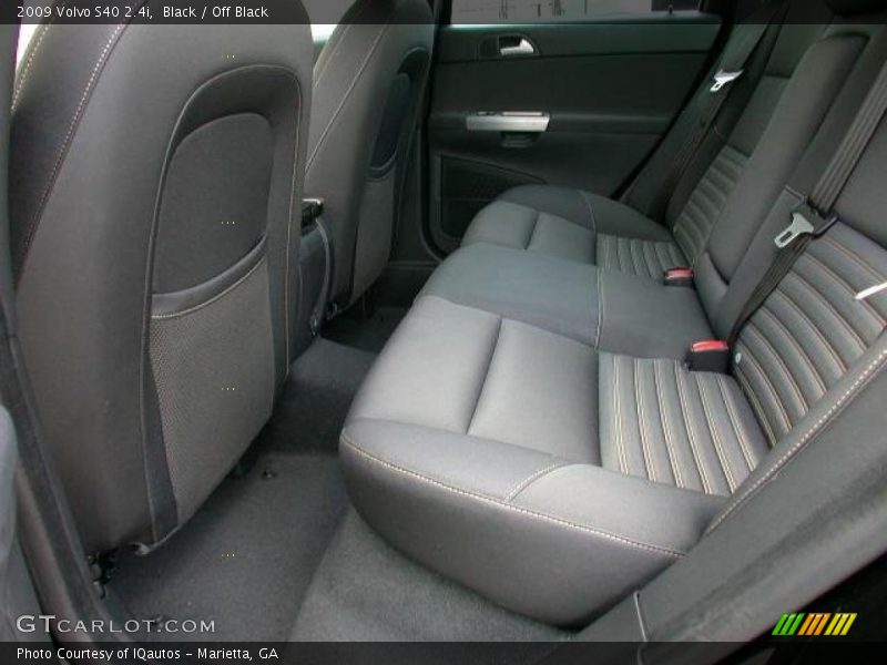  2009 S40 2.4i Off Black Interior