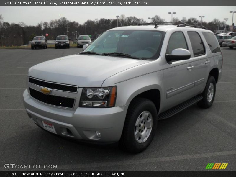 Front 3/4 View of 2011 Tahoe LT 4x4