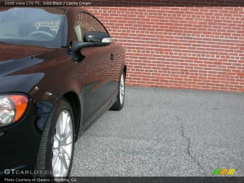 Solid Black / Calcite Cream 2008 Volvo C70 T5