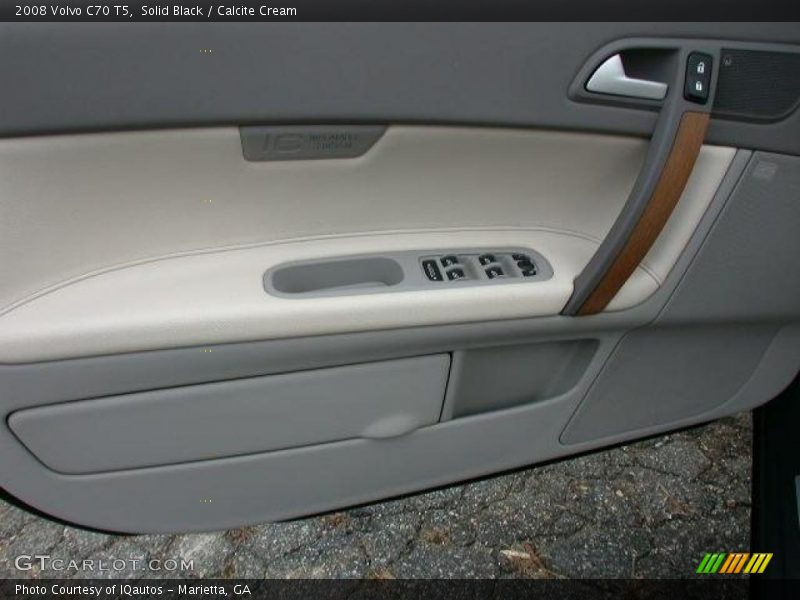 Door Panel of 2008 C70 T5