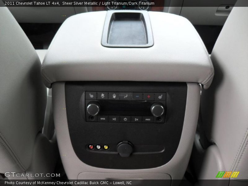 Sheer Silver Metallic / Light Titanium/Dark Titanium 2011 Chevrolet Tahoe LT 4x4