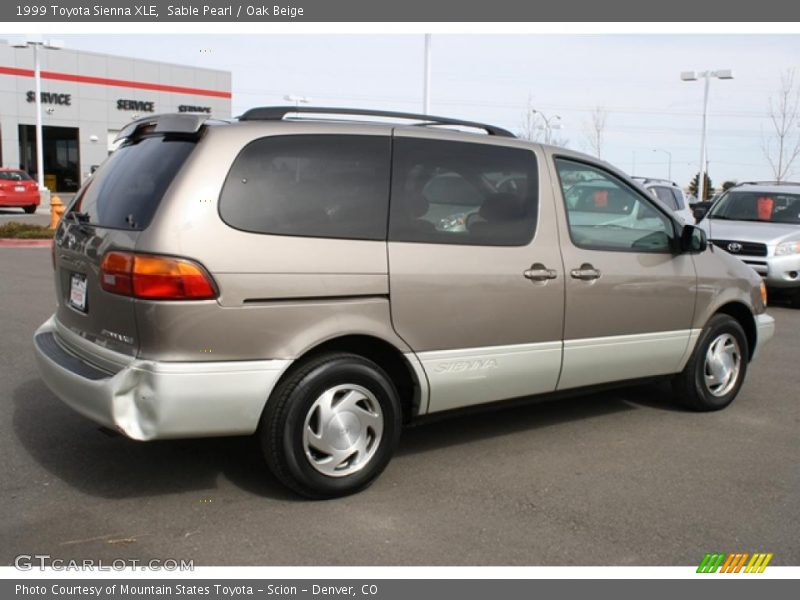 Sable Pearl / Oak Beige 1999 Toyota Sienna XLE