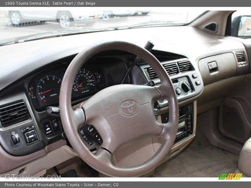 Sable Pearl / Oak Beige 1999 Toyota Sienna XLE