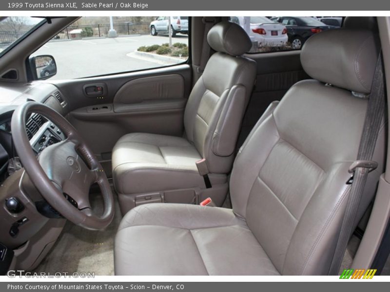 Sable Pearl / Oak Beige 1999 Toyota Sienna XLE