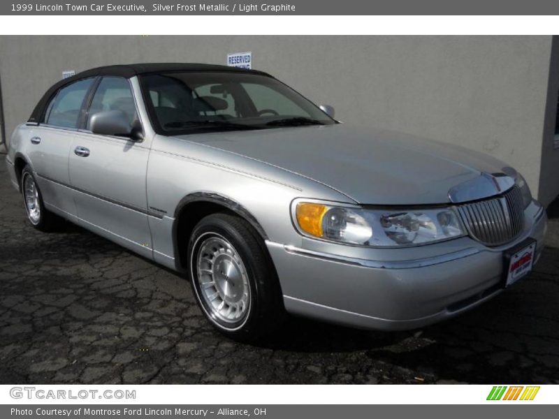 Silver Frost Metallic / Light Graphite 1999 Lincoln Town Car Executive