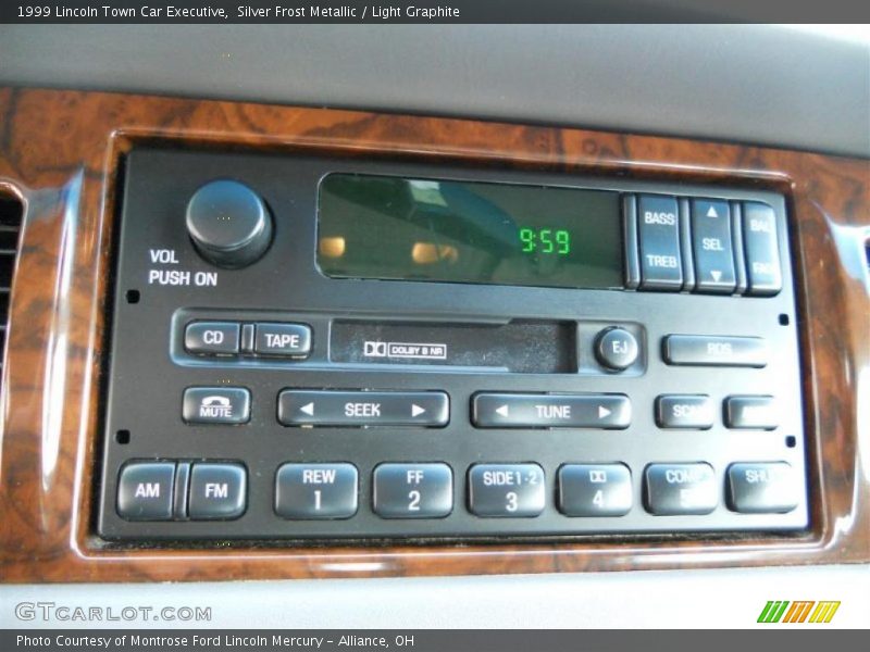 Controls of 1999 Town Car Executive