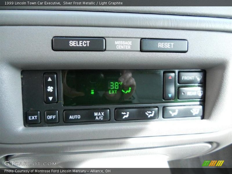 Controls of 1999 Town Car Executive