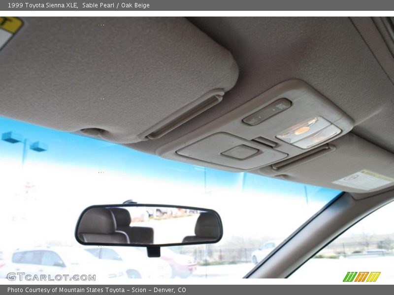 Sable Pearl / Oak Beige 1999 Toyota Sienna XLE