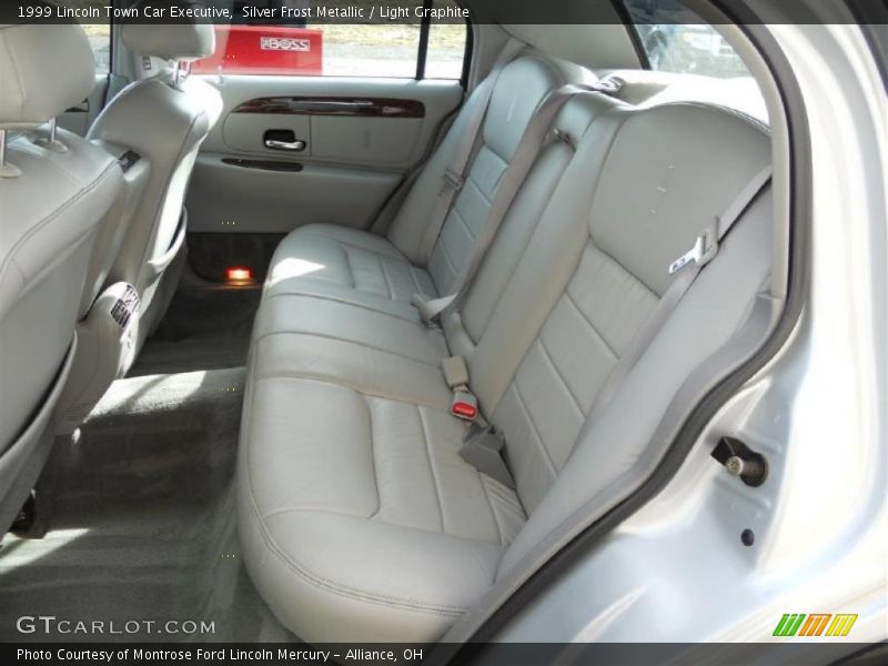  1999 Town Car Executive Light Graphite Interior