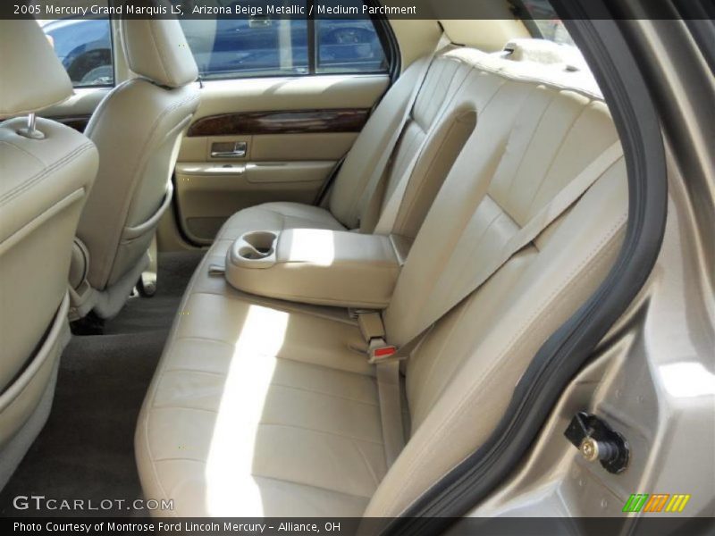  2005 Grand Marquis LS Medium Parchment Interior