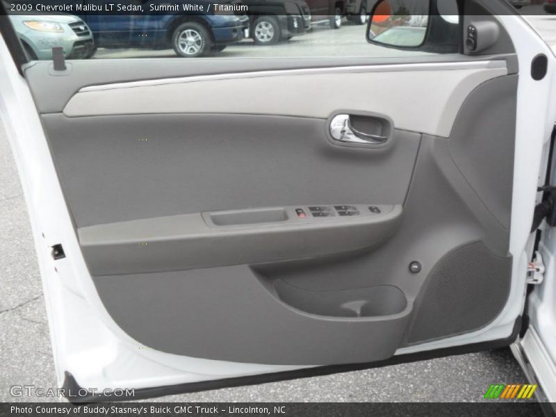 Summit White / Titanium 2009 Chevrolet Malibu LT Sedan