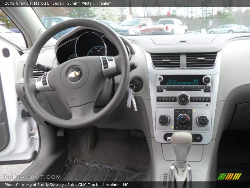Summit White / Titanium 2009 Chevrolet Malibu LT Sedan