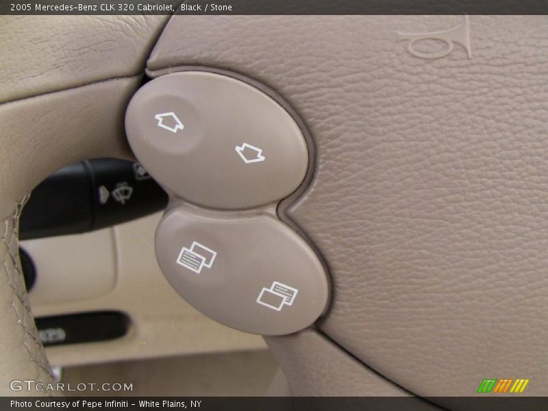 Controls of 2005 CLK 320 Cabriolet