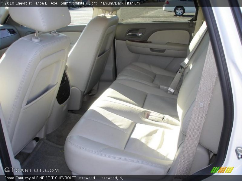 Summit White / Light Titanium/Dark Titanium 2010 Chevrolet Tahoe LT 4x4
