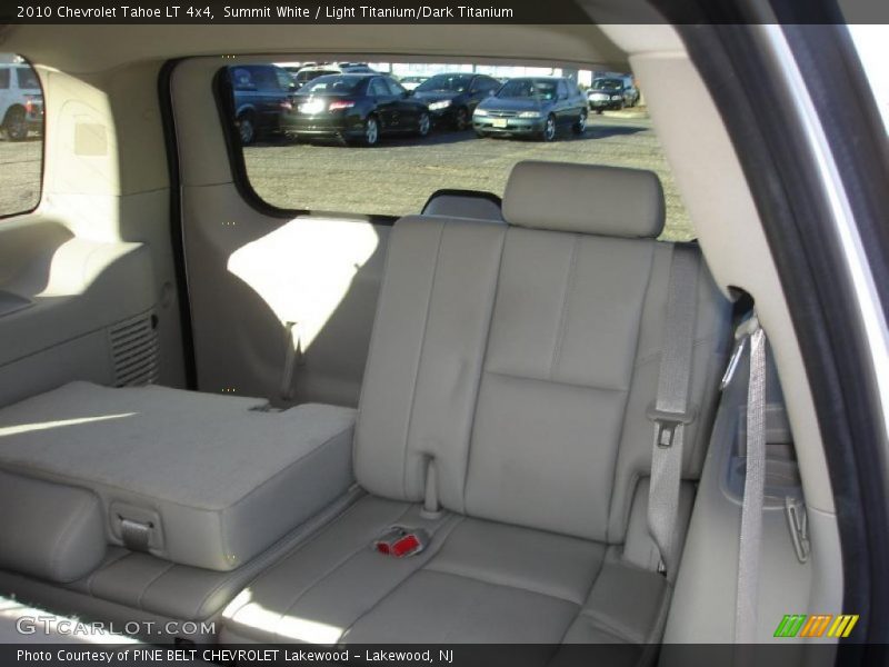 Summit White / Light Titanium/Dark Titanium 2010 Chevrolet Tahoe LT 4x4