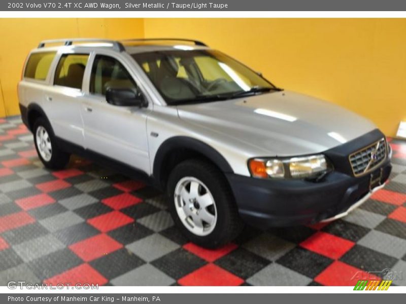 Silver Metallic / Taupe/Light Taupe 2002 Volvo V70 2.4T XC AWD Wagon