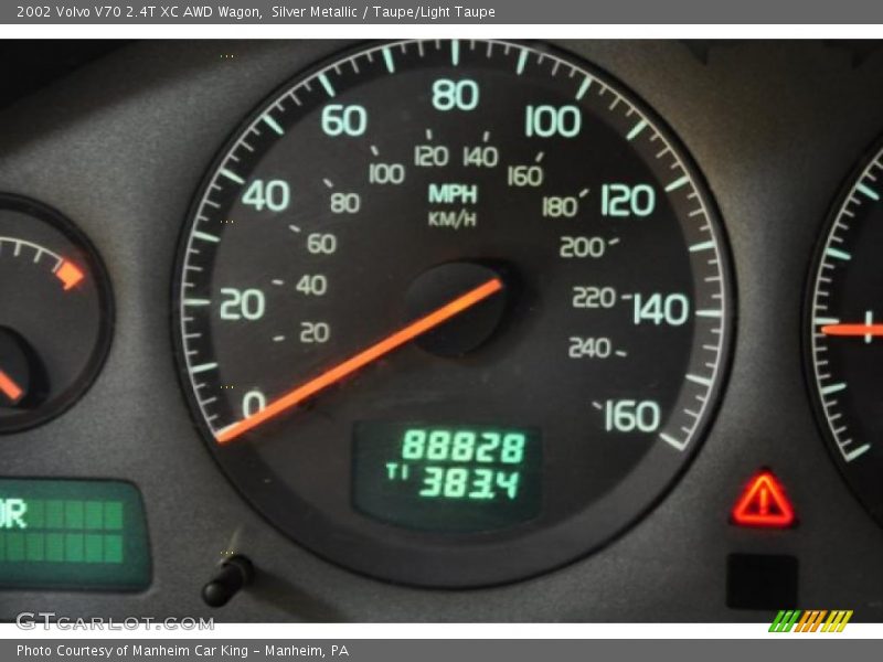 Silver Metallic / Taupe/Light Taupe 2002 Volvo V70 2.4T XC AWD Wagon