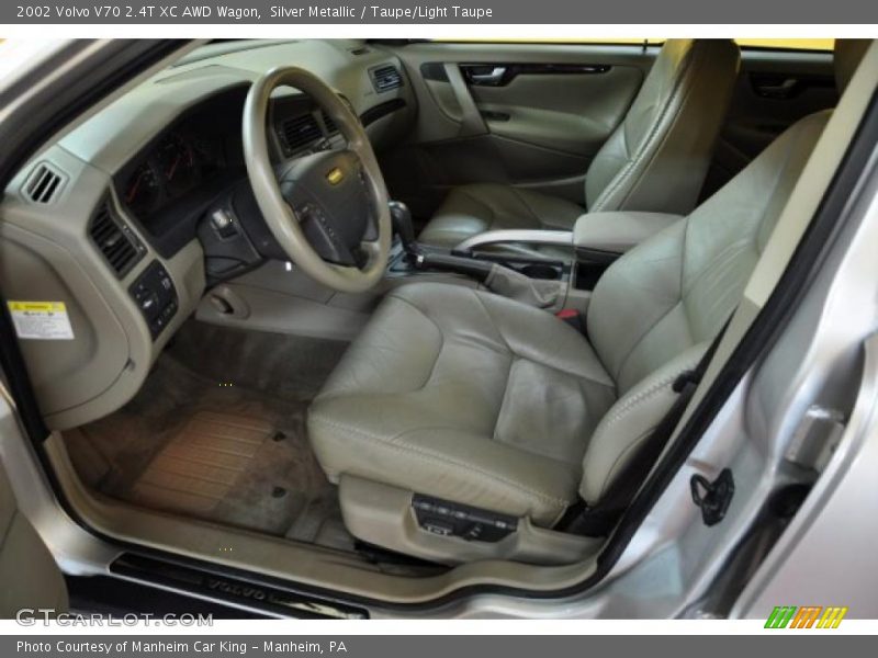 Silver Metallic / Taupe/Light Taupe 2002 Volvo V70 2.4T XC AWD Wagon