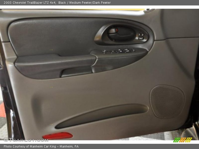 Black / Medium Pewter/Dark Pewter 2003 Chevrolet TrailBlazer LTZ 4x4